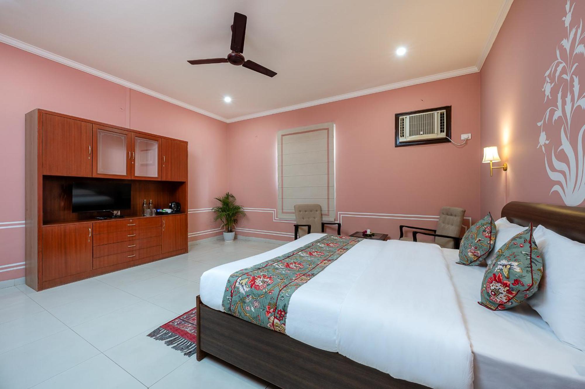 Nine Palms Resort Jaipur Ngoại thất bức ảnh