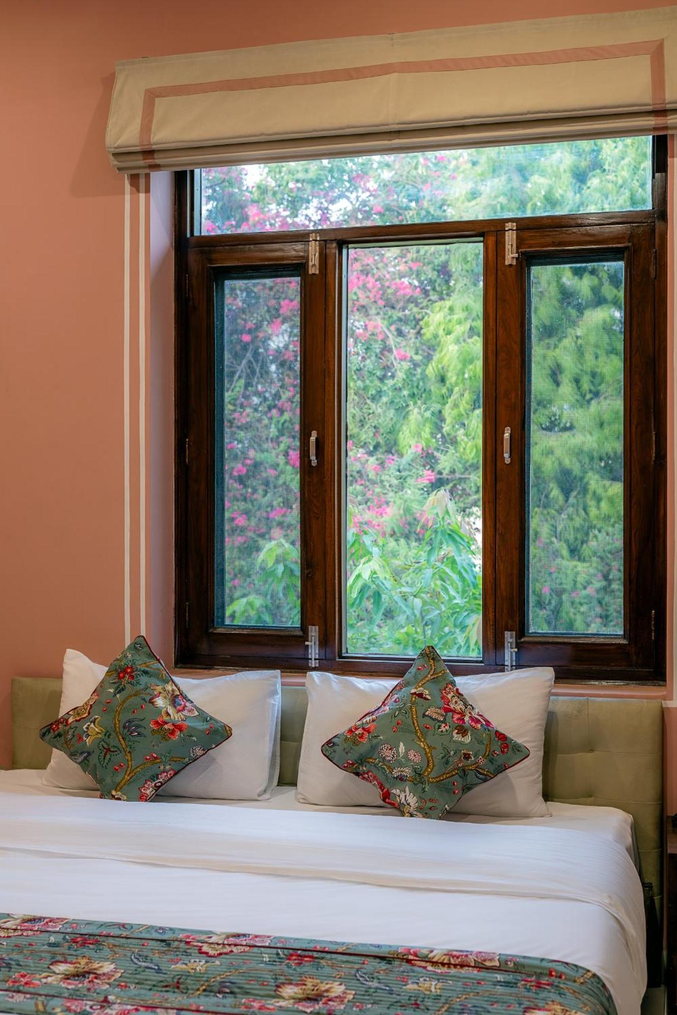 Nine Palms Resort Jaipur Ngoại thất bức ảnh